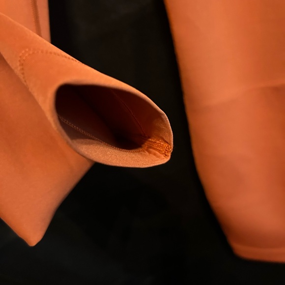 Outdoor Voices Leggings Womens Large Orange Performance Compression Training Gym - Picture 7 of 13